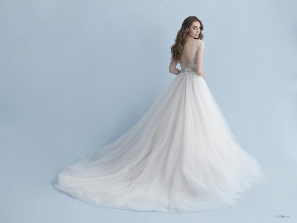 Giải mã giấc mơ thấy váy cưới dự báo tốt hay xui sắp tới?
