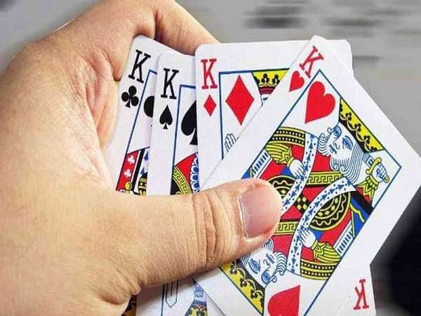 Nằm mơ bài có tứ quý K