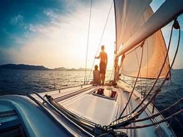 Mơ thấy đi tàu thuyền đánh con gì?