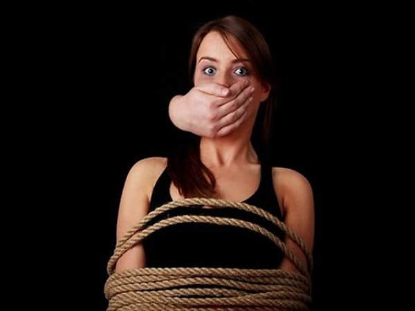 Nằm mộng thấy mình bị bắt cóc và nhốt trên tầng cao