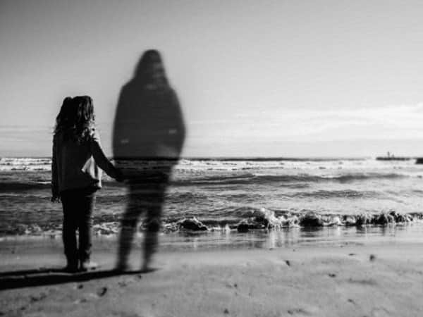Mơ thấy mẹ đã mất hiện về đánh con gì
