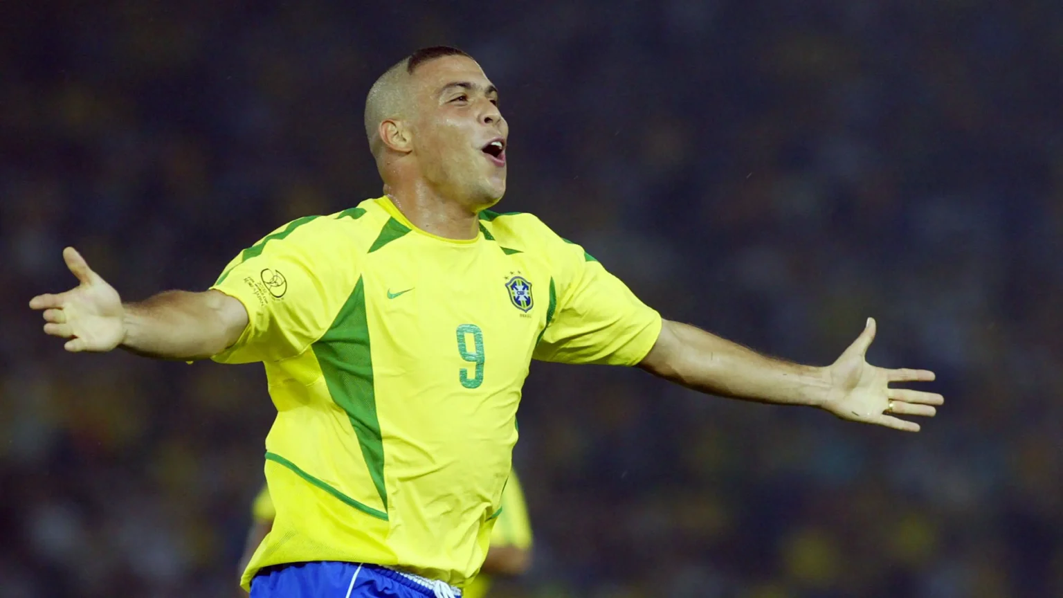 Cầu thủ áo số 9 vĩ đại nhất, Ronaldo De Lima – Người ngoài hành tinh