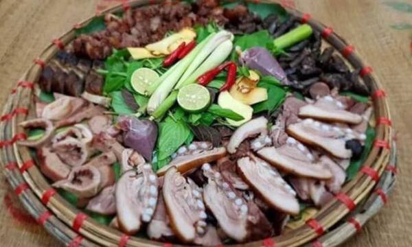 Nhìn thấy ăn thịt chó điềm hung hay cát?