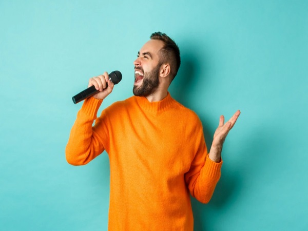 Nhìn thấy ca hát có phải là điềm báo vui cho bạn hay không?