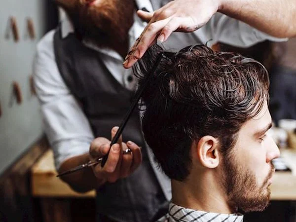 Mơ thấy cắt tóc báo hiệu điều gì sâu xa trong cuộc sống
