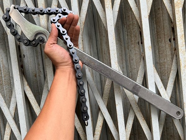 Ngủ mơ thấy dây xích ẩn ý chông gai phía trước?