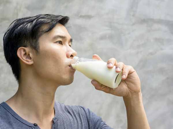 Mơ thấy người khác uống sữa