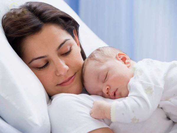 Nằm mơ thấy vợ sinh con gái, con trai báo hiệu điềm gì?