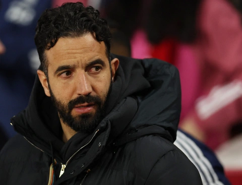 INEOS, sự kiên nhẫn có giới hạn và chiếc ghế nóng của Amorim