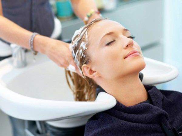 Nằm mơ thấy gội đầu: Điềm báo may mắn hay thử thách sắp đến?