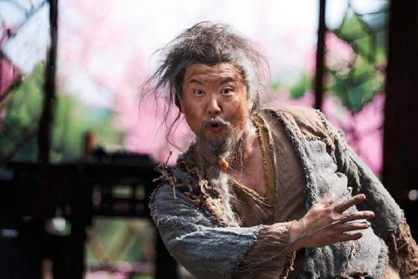 Nằm mơ thấy người điên là điềm gì? Có phải điềm xui xẻo?