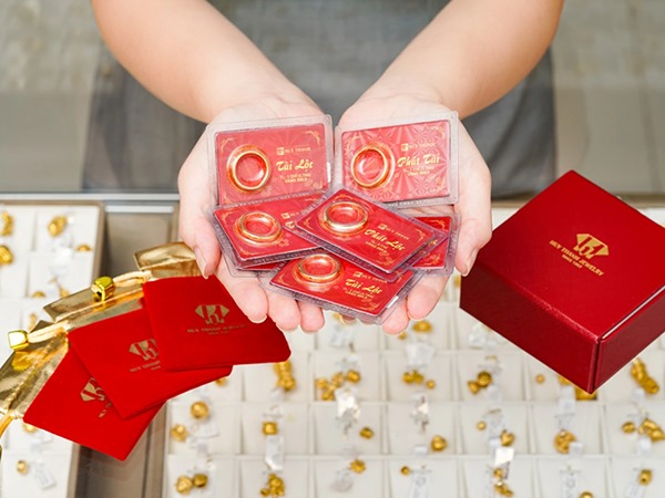 Nằm mơ thấy đi mua vàng hên hay xui, điềm gì số mấy?