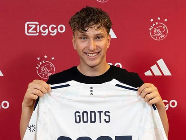 Tin Arsenal: Mika Godts lọt vào tầm mắt của Arteta Tin Arsenal: Mika Godts lọt vào tầm mắt của Arteta